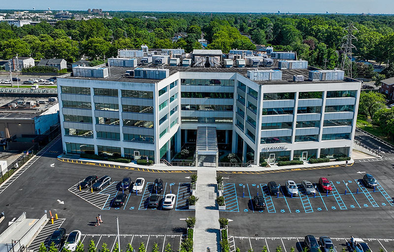 Lee & Associates NYC arranges 23,600 s/f lease for Department of War at 1 Old Country Rd. in Carle Place, NY